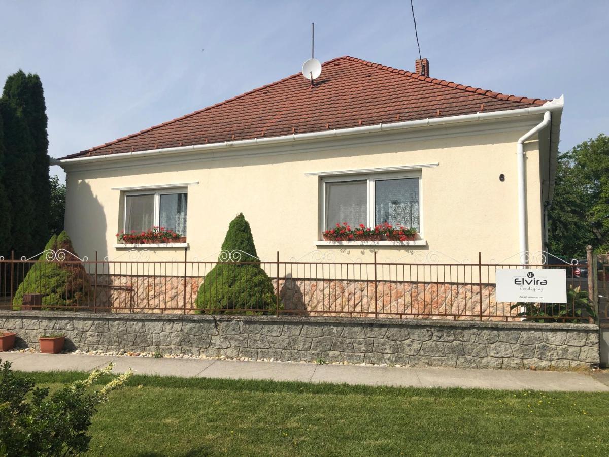 Elvira Vendégház Kisbodak Exterior foto